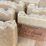 Savon artisanal – Miel & Avoine (Peaux sensibles)
